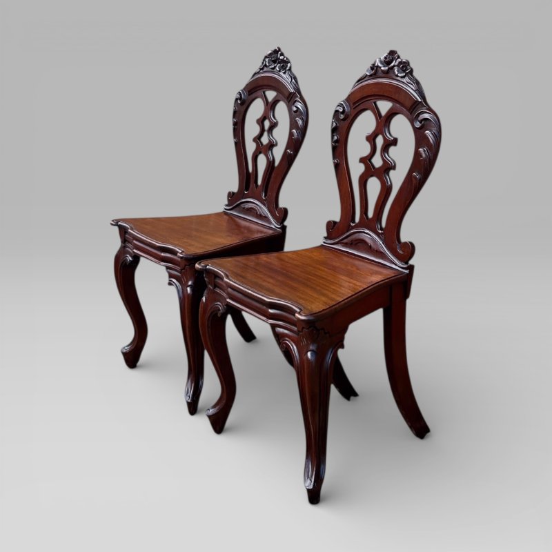 Antique Pair of Victorian Carved Mahogany Hall Chairs - Image 2